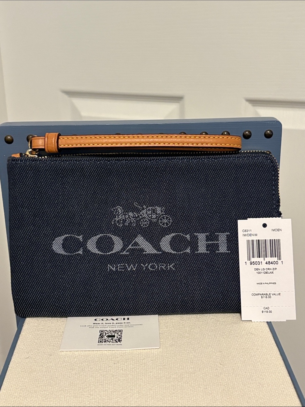 COACH NWT Denim Large Corner Zip Wristlet With Horse & Carriage